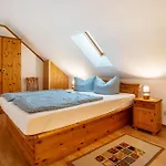 Haus Albatros 5 Apartment *